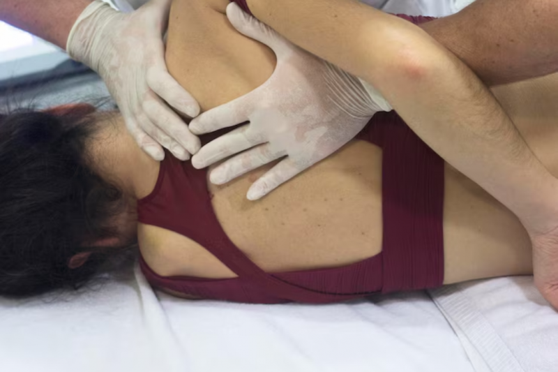 Como a Osteopatia Pode Ajudar na Tratamento da Hérnia de Disco